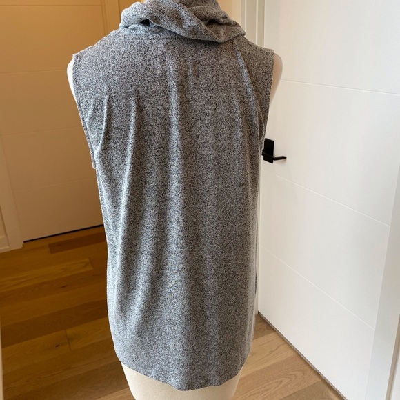 Lou & Grey - Picture 4 of 4